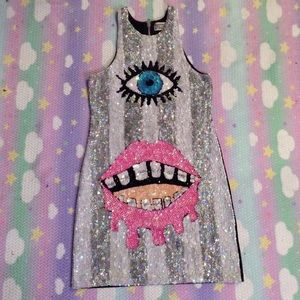 Dresses - DISCOUNT UNIVERSE EYE SEQUIN DRESS SZ L WORN ONCE Dresses - DISCOUNT UNIVERSE EYE SEQUIN DRESS SZ L WORN ONCE