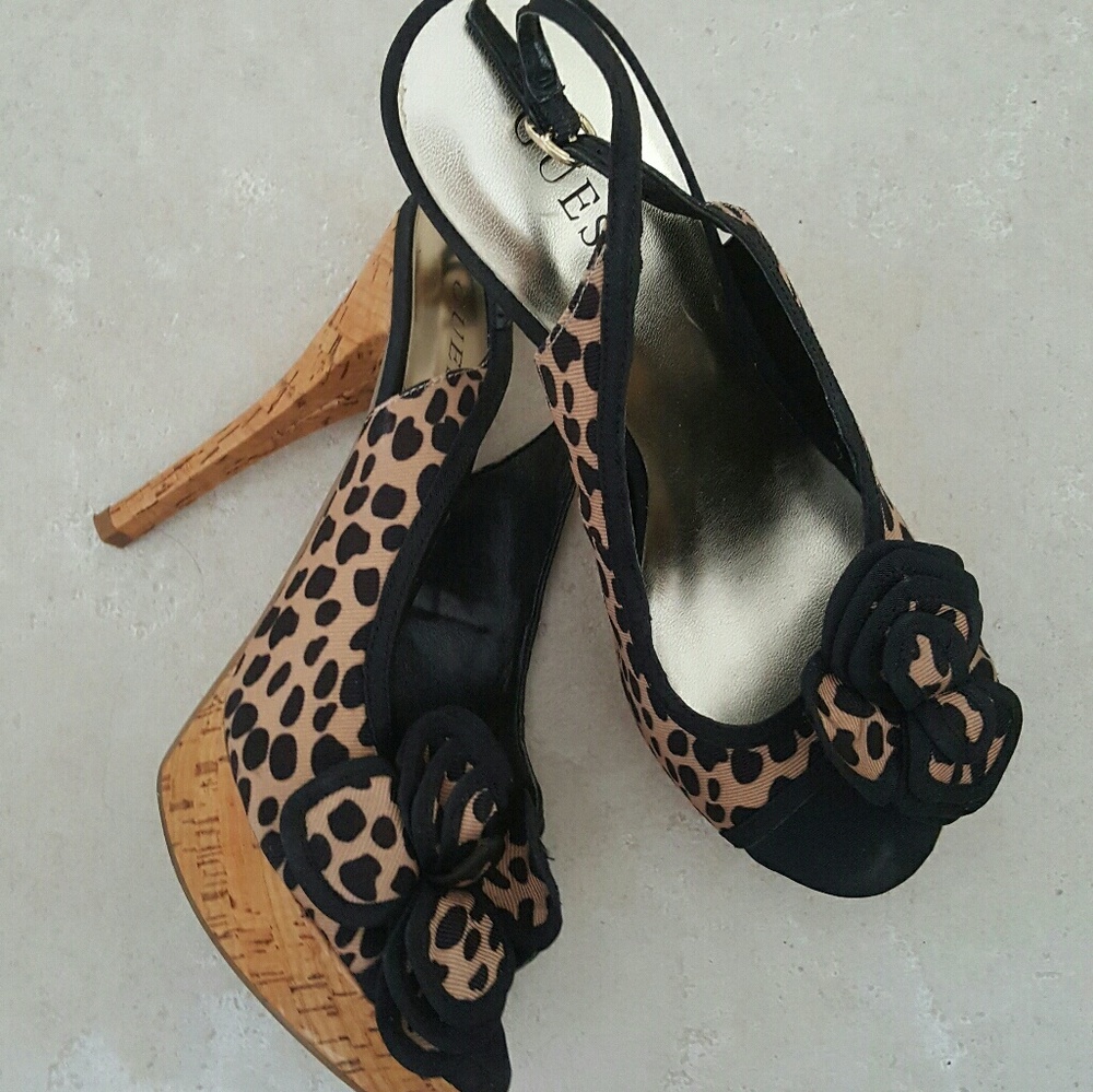 Guess shoes sandals - Picture 2 of 5