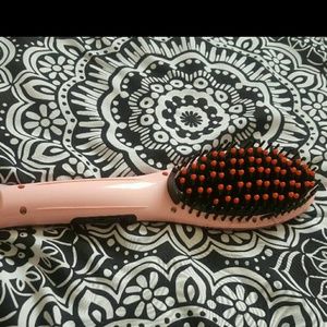 Hair straightening brush