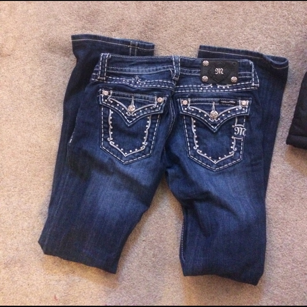 Jeans - Picture 1 of 4