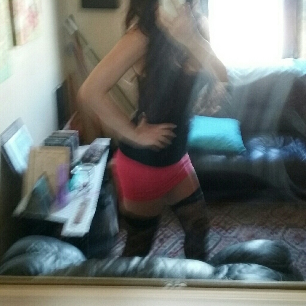 Hot pink body con skirt