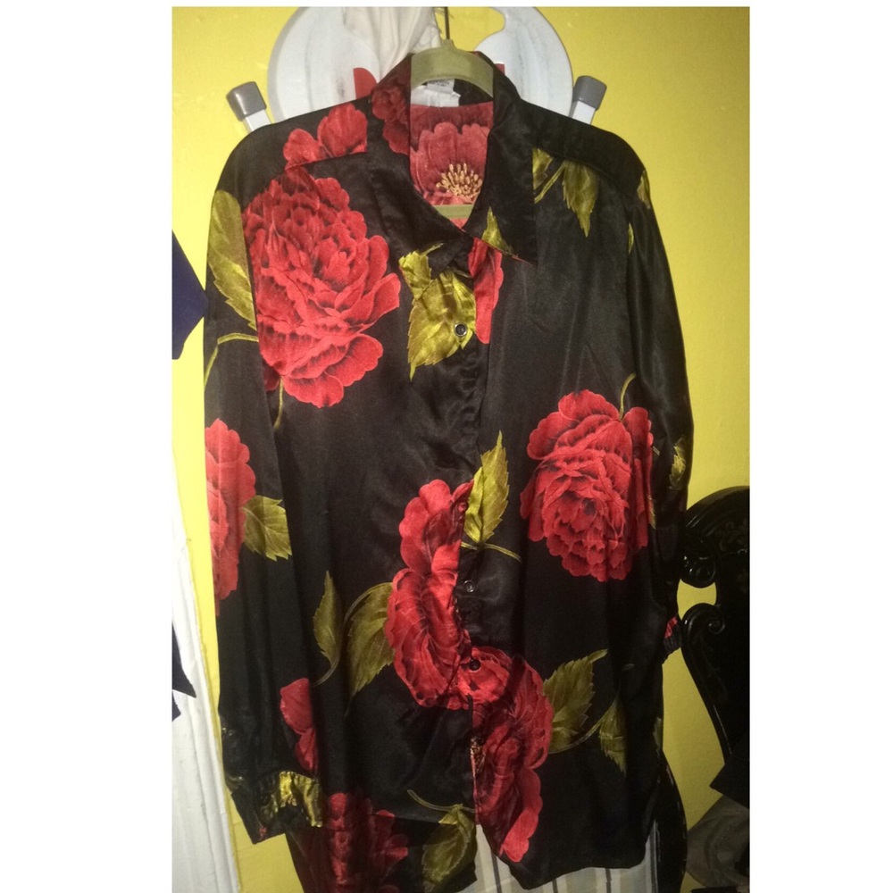 🚨 Rose Pattern Sulk Blouse Button Up