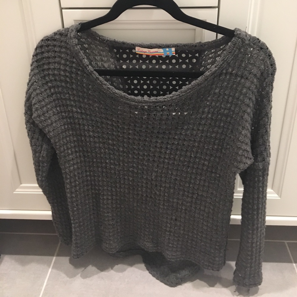 Grey knit top