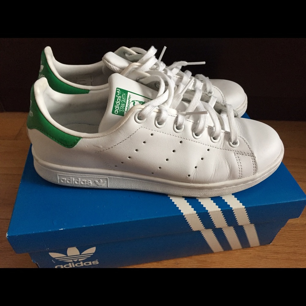 Adidas sant smith sneakers