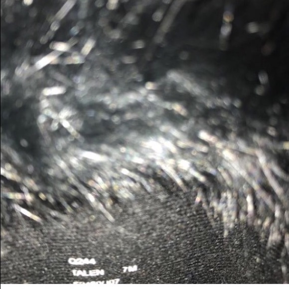 Black coach boots with fur on top!! - Picture 4 of 4