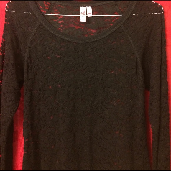 LACE DRESS 💗 - Picture 2 of 3