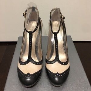 Pour la Victoire T-Strap Heels, Size 8
