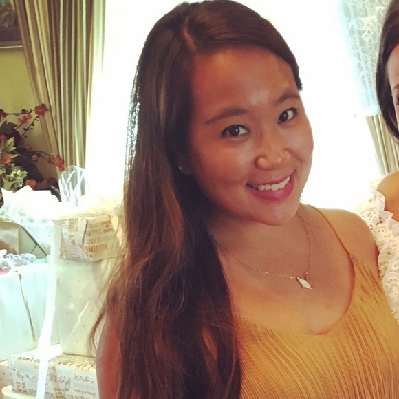 Meet your posher, Brianne! - Picture 2 of 2