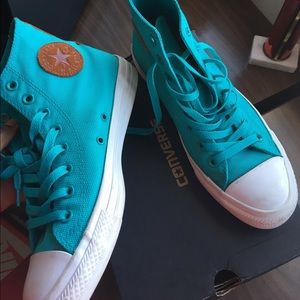 Turquoise/Teal Converse