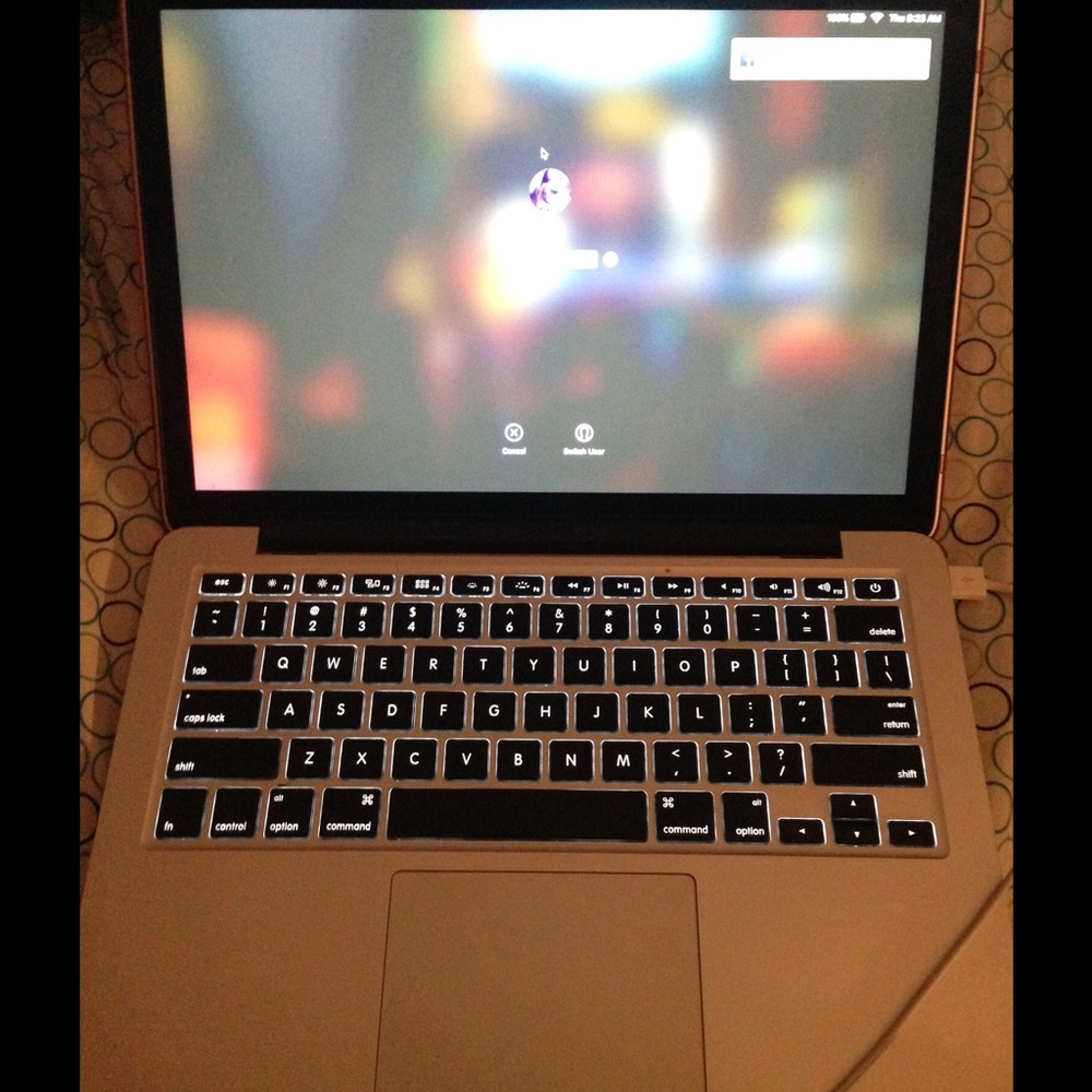 MacBook Pro - Picture 2 of 2