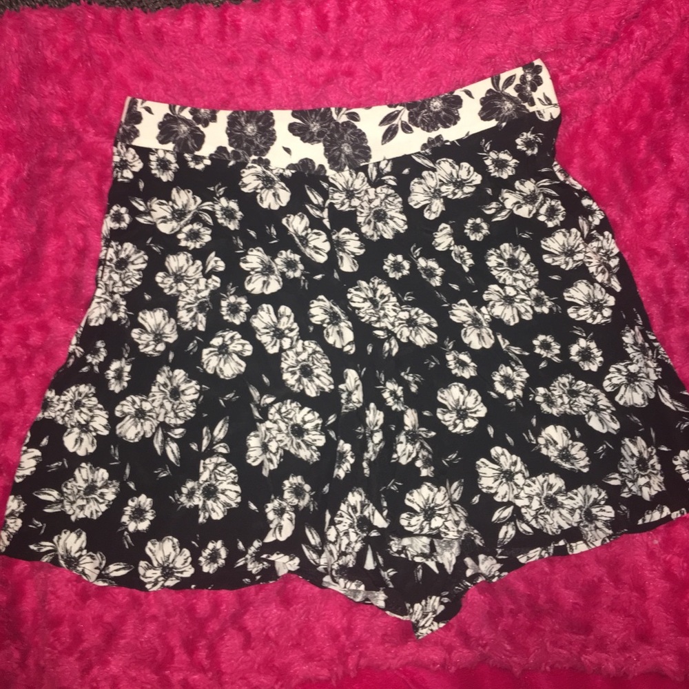 Floral Comfortable New Look Shorts