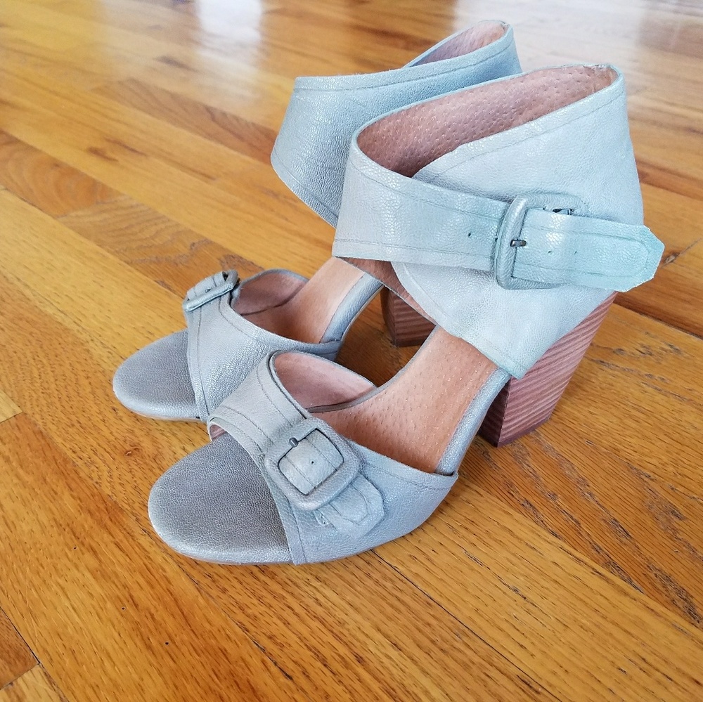 Seychelles Cleopatra Open Toe