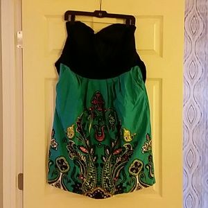 Snap Sweetheart Neckline Dress with Pockets!