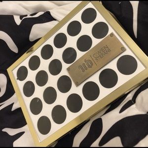 LIMITED EDITION Urban Decay/Gwen Stephani pallet