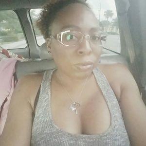 Meet your Posher, Samaria