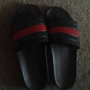 Gucci flip flop