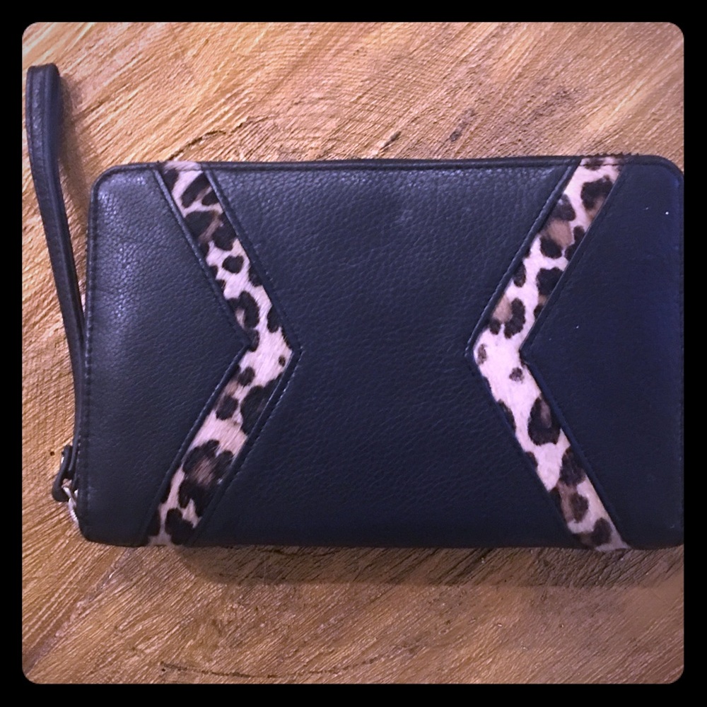 SILPADA ZAHARA CLUTCH LEATHER CLUTCH ANIMAL PRINT