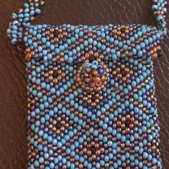 Mini Purse Necklace 💙 - Picture 2 of 3