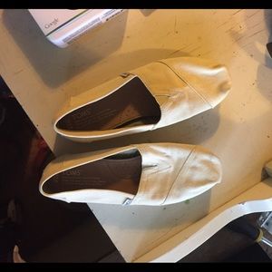 Off-White Canvas TOMS flats