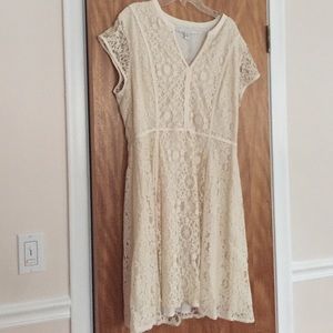 LC Lauren Conrad Lace Dress w/ Sleeves