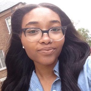 Meet your Posher, Nia