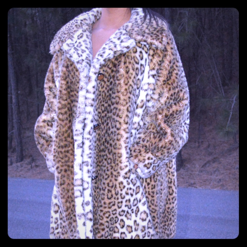 Vintage Sportowne. Size 16. Cheetah Print