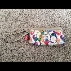 Coach Poppy Stamped Cs Double Zip Wallet