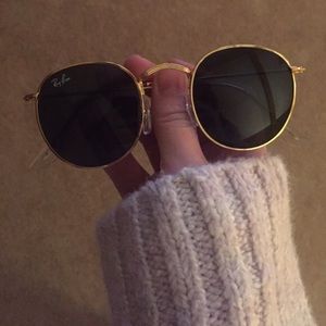Round Ray-Bans