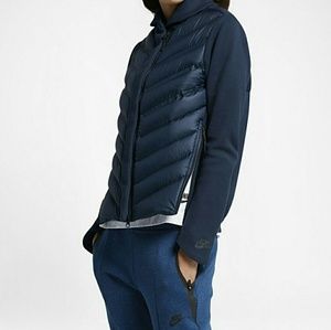 Nike Sportswear Tech Fleece AeroLoft Women's Down