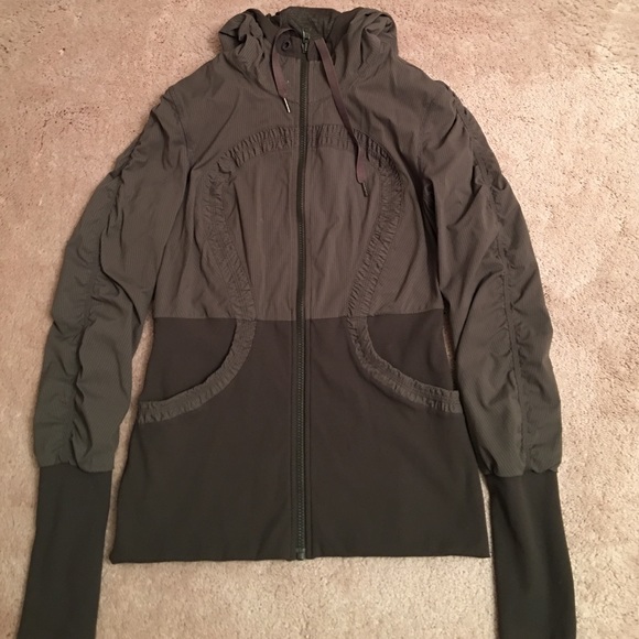 lululemon athletica Jackets & Blazers - Lululemon hood jacket