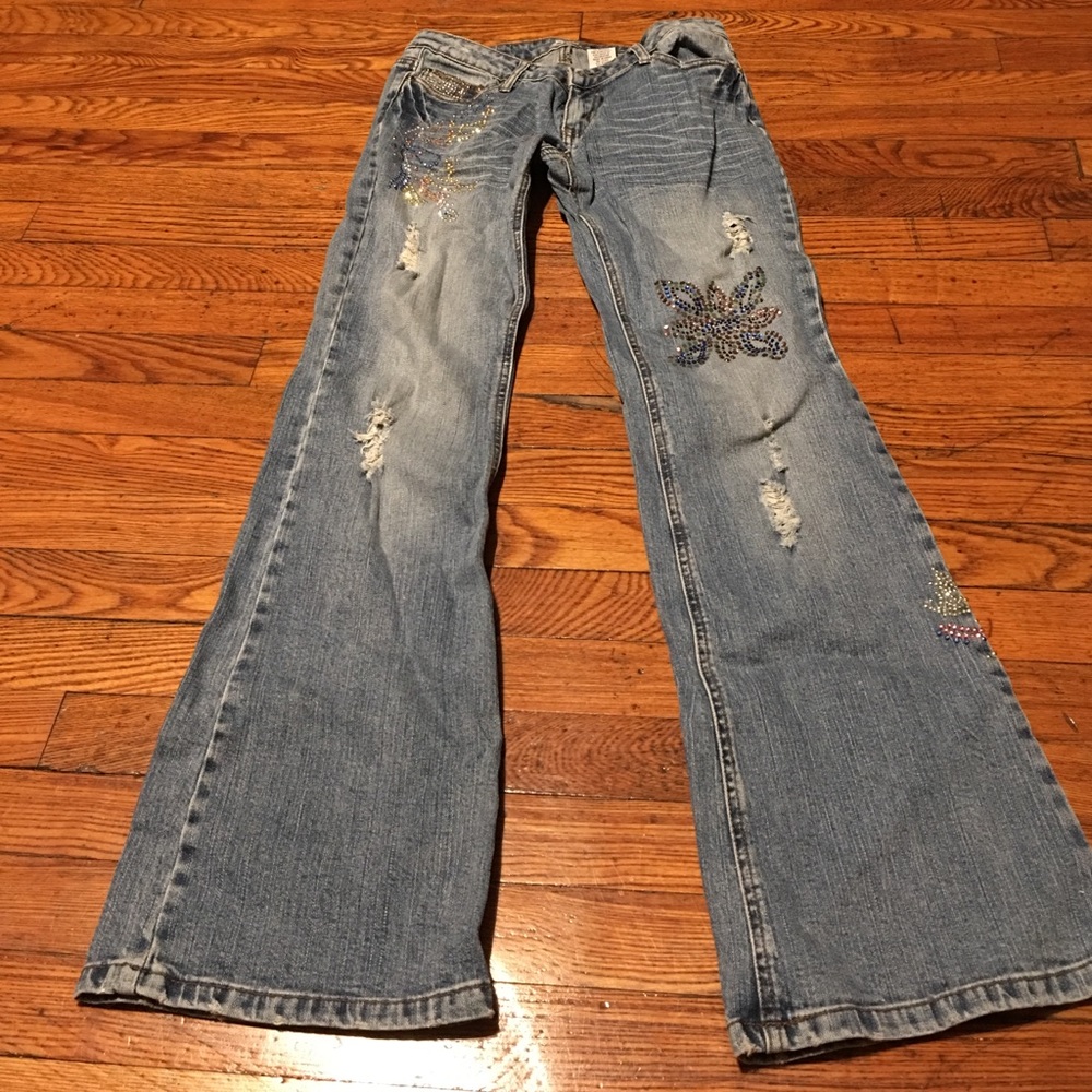 Juniors size 9 jean. Distressed look