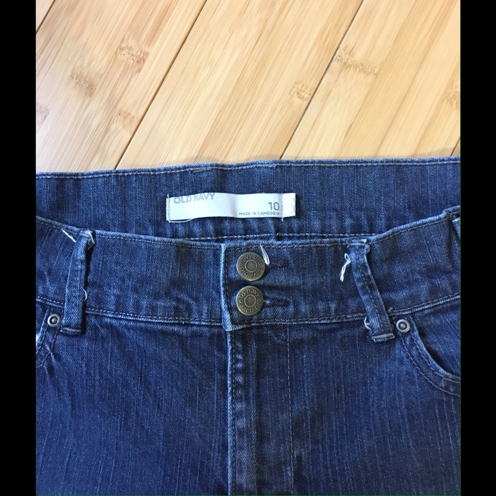 Old navy Capri jeans.
