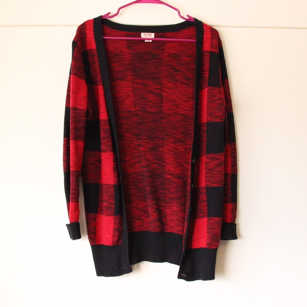 Buffalo plaid cardigan!