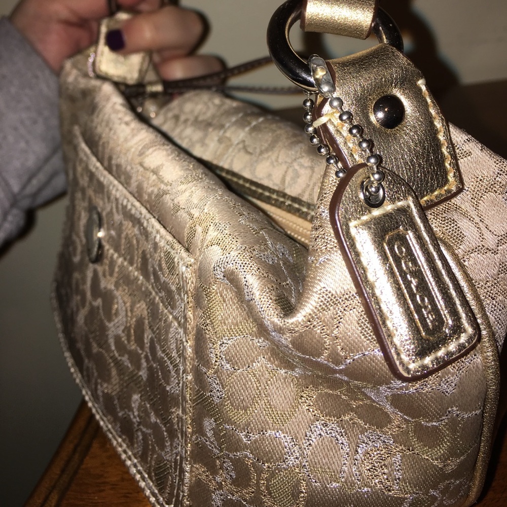 Coach Gold Bag With C Pattern - image 3