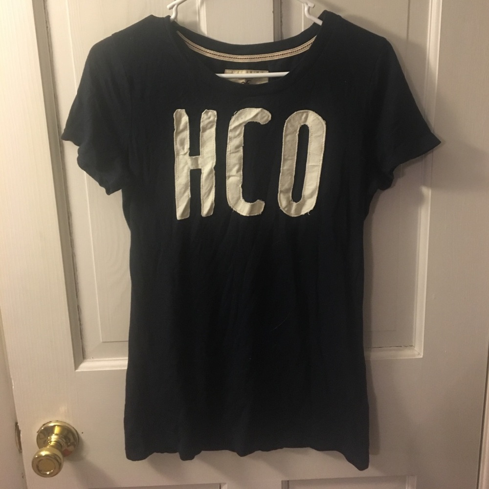 Hollis tee tee