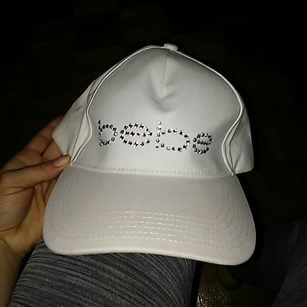 Bebe hat