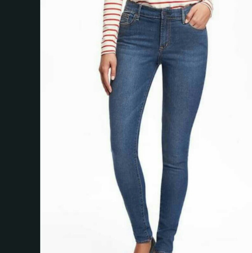 🎉HOST PICK 🎉 Medium Blue Super Skinny Jeans