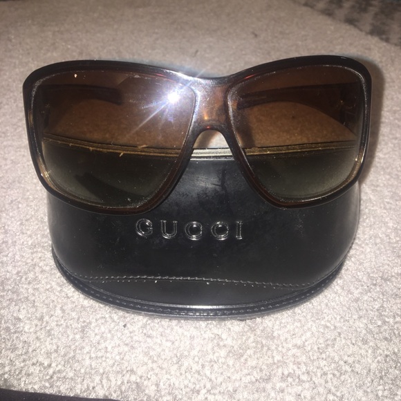 GUCCI ? Brown Sunglasses