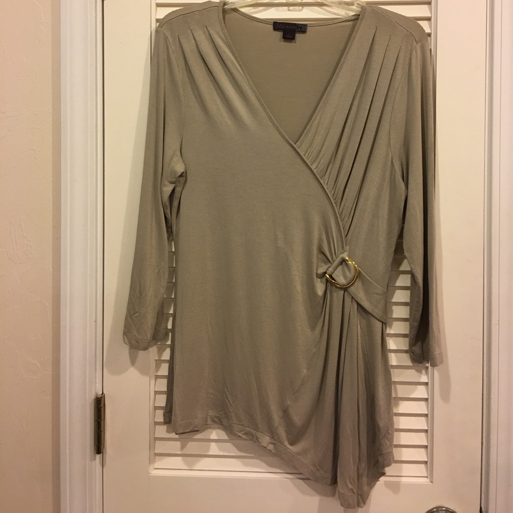 V-neck gorgeous asymmetrical blouse