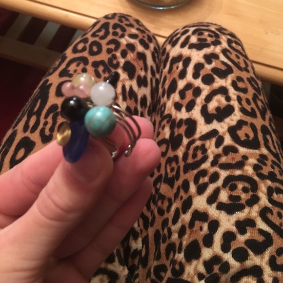 Funky wire and bead ring - Picture 2 of 4