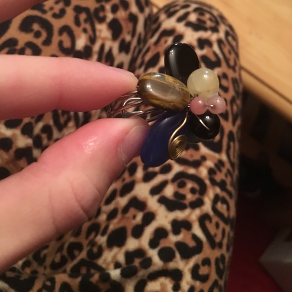 Funky wire and bead ring - Picture 3 of 4