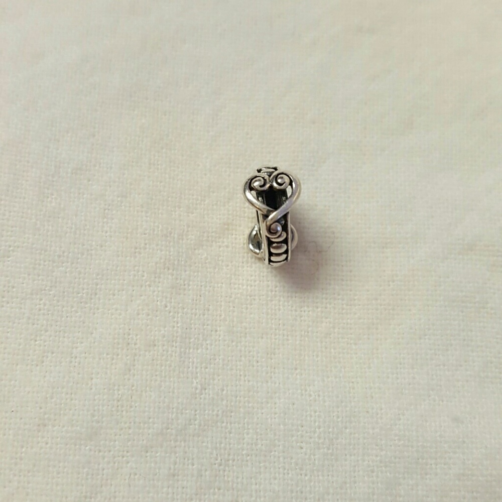 Authentic Chamilia heart sterling silver bead