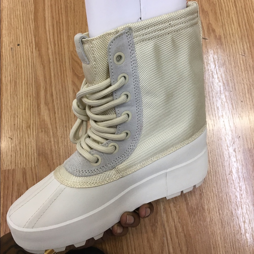 Yeezys (price negotiable)