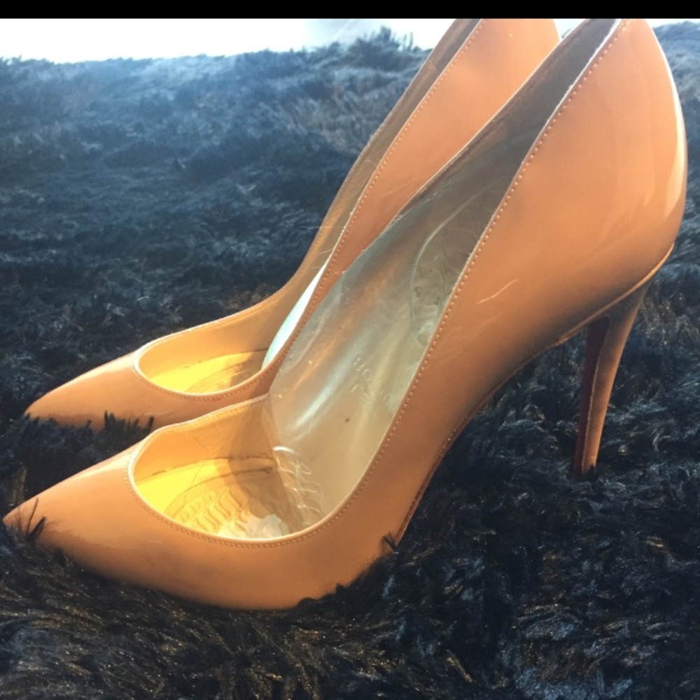 Christian louboutin size 38