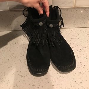 Women's Fringe Minnetonka Booties