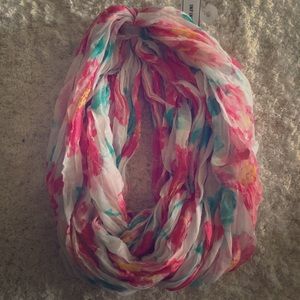 Brand new scarf