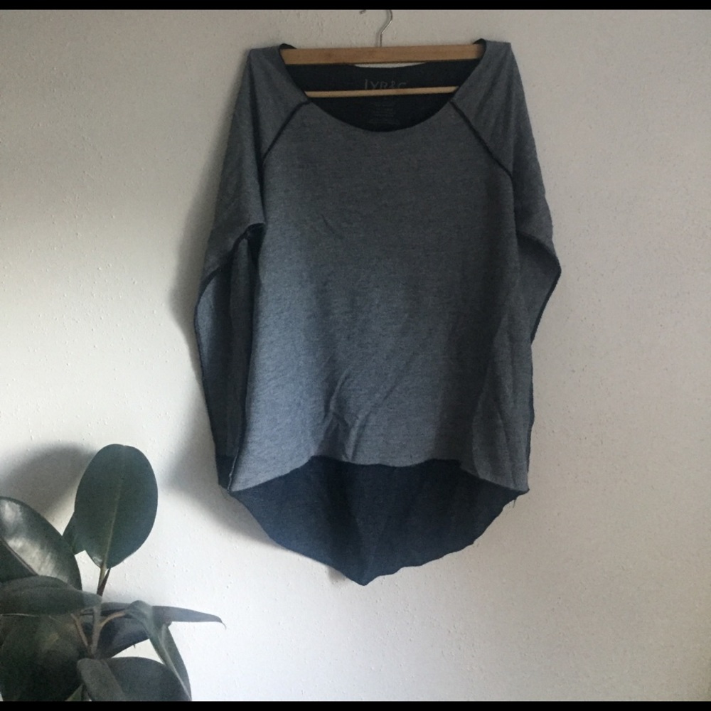 UO sweater shirt