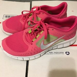 NIKE Free Run 3.0 Pink Green Girls 7 Women's 8
