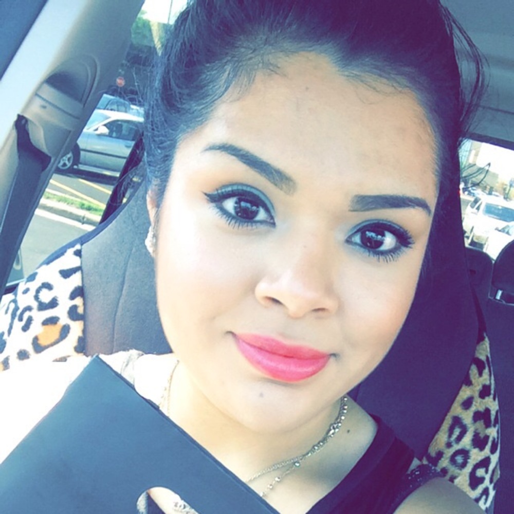 Meet your Posher, Itzell