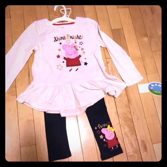 Adorable peppa pig outfit - Picture 2 of 8